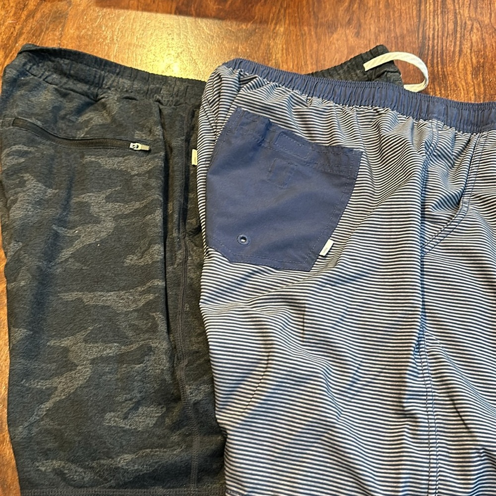 Men's Vuori  shorts.   2 pairs.   Both XXL.